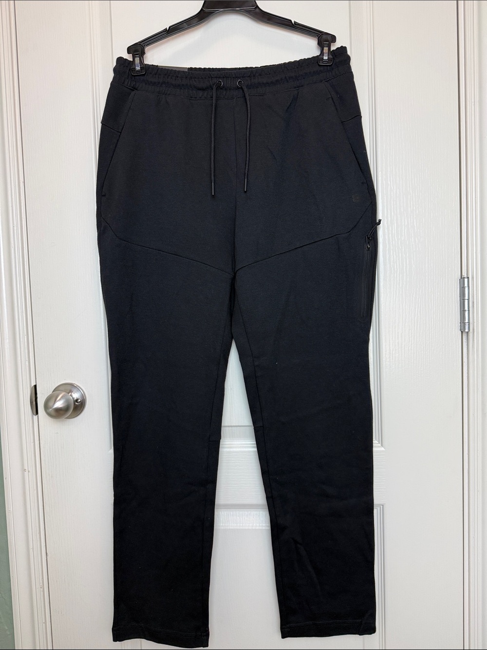 NWT Layer 8 Mens Tech Knit 2.0 Black Slim Fit Drawstring Joggers Sz M